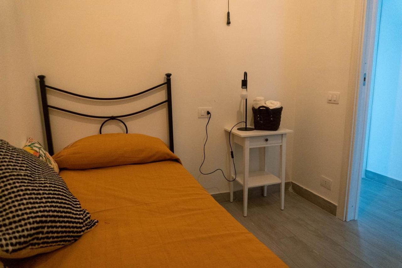 Neapolitan Roo Apartment Exterior photo